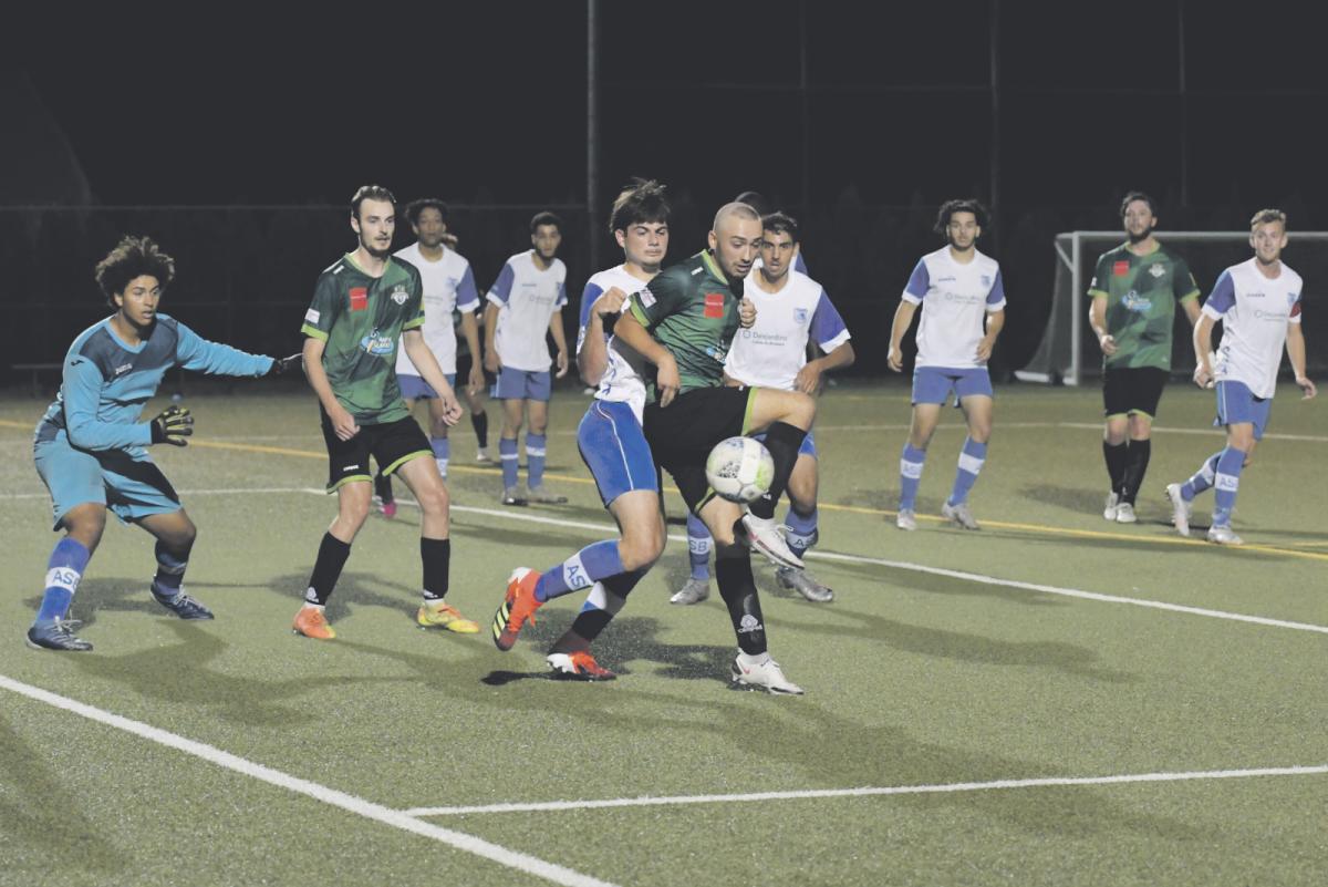 Le FC Saint-Hyacinthe U21 masculin AAA a livré bataille, lundi, face à Brossard, mais n’a pas réussi à signer une deuxième victoire consécutive. Photo Yves Théoret