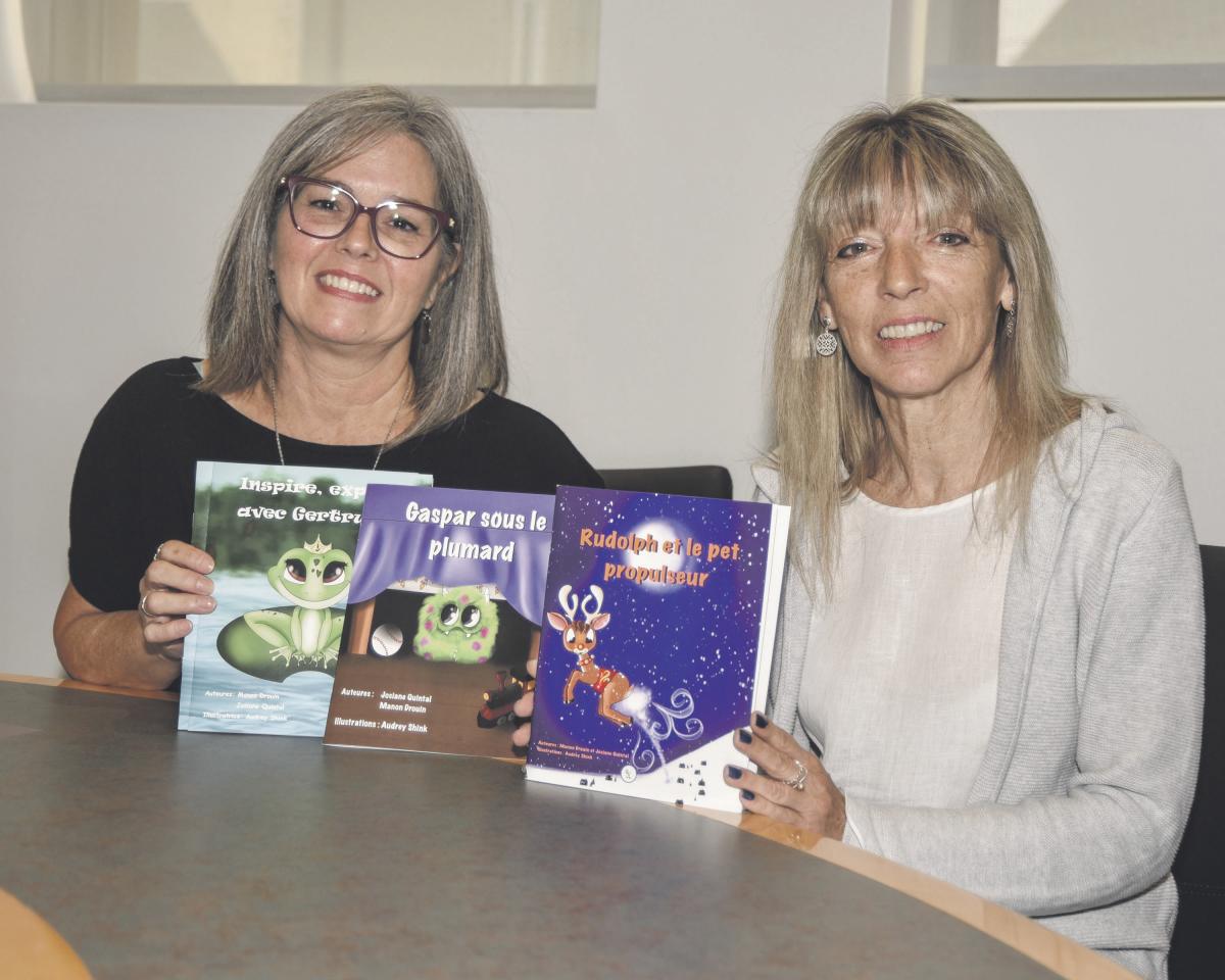 À travers leur propre entreprise littéraire Une histoire à raconter, les Maskoutaines Josiane Quintal et Manon Drouin ont lancé trois contes pour enfants dans la dernière année. Photo François Larivière | Le Courrier ©