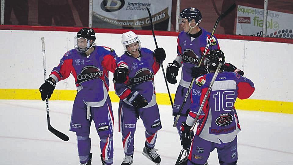 À son premier match devant ses nouveaux partisans, le Condor a fait bonne impression avec une victoire de 9 à 3 contre Granby. Photo Facebook Le Condor de Saint-Hyacinthe