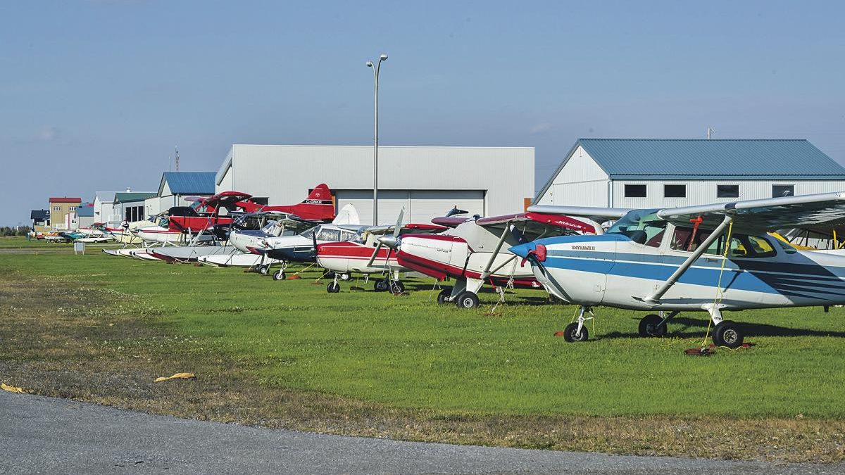 Le maire confirme qu’il y a actuellement des vérifications diligentes pour acheter l’aéroport de Saint-Hyacinthe. Photothèque | Le Courrier ©