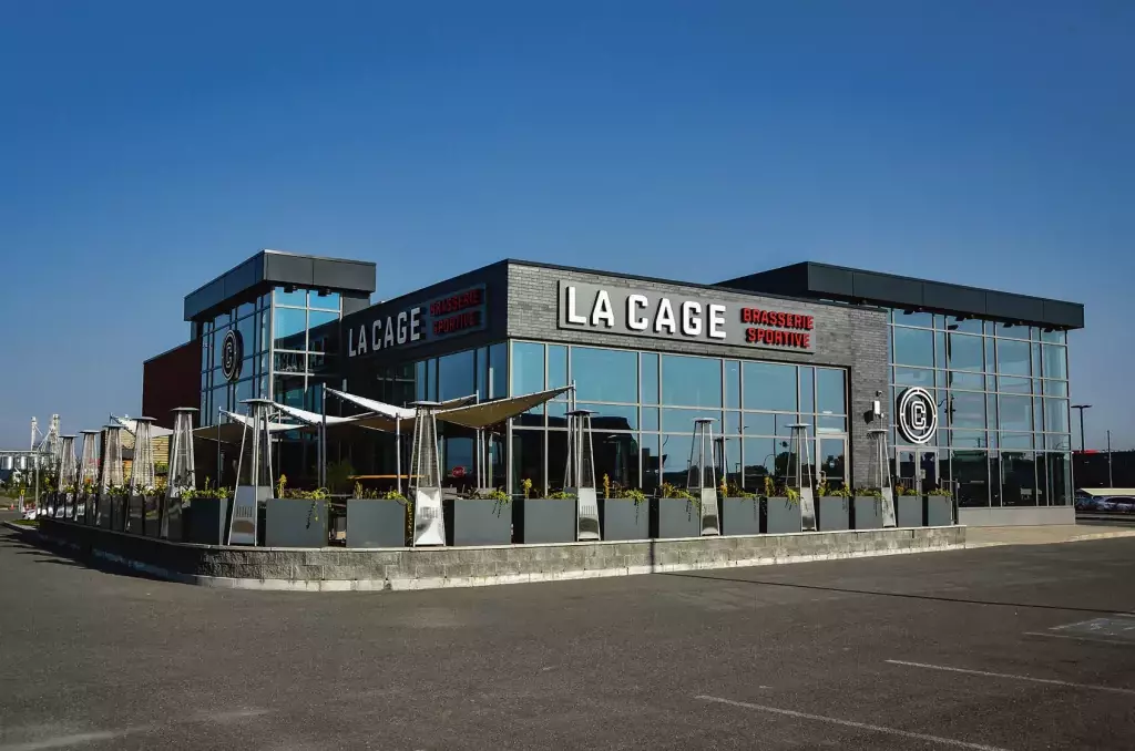 Jean Bédard était déjà copropriétaire de La Cage Brasserie sportive de Saint-Hyacinthe. Photo François Larivière | Le Courrier ©