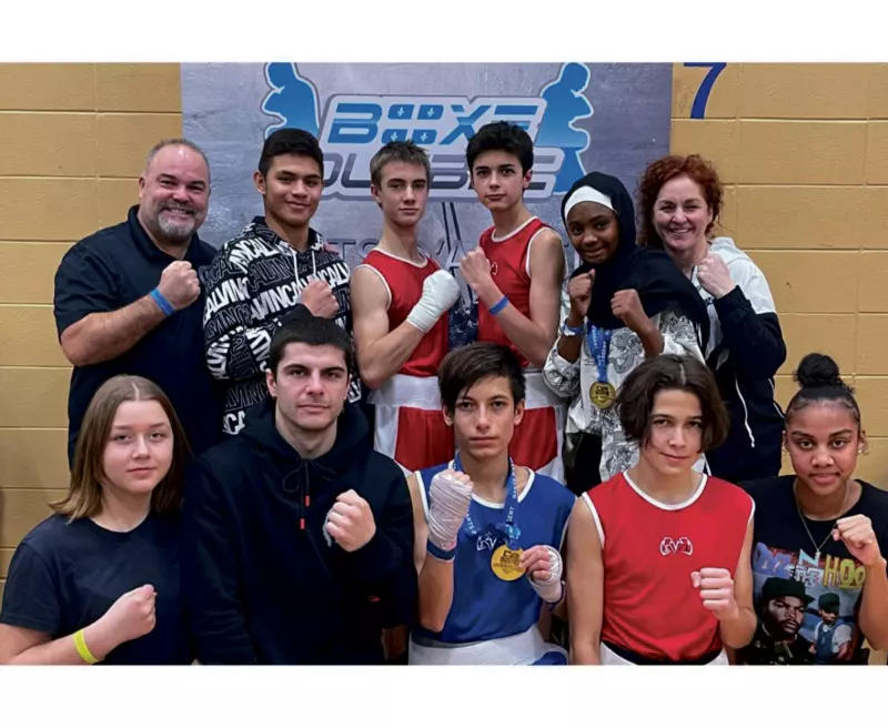 La délégation de l’école de boxe Les Apprentis Champions aux sélections nationales et aux Gants d’argent. Photo gracieuseté