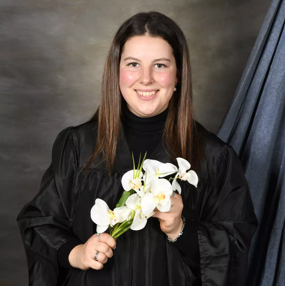 Rosalie Choquette-Corbeil, finissante de l’ITAQ, a obtenu une médaille de mérite du MAPAQ. Photo gracieuseté
