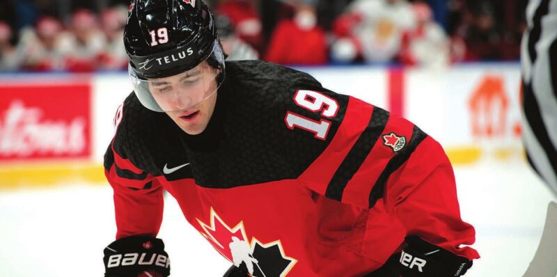 Elliot Desnoyers a savouré chaque moment dans l’uniforme d’Équipe Canada junior. Photo Matthew Murnaghan / Hockey Canada Images