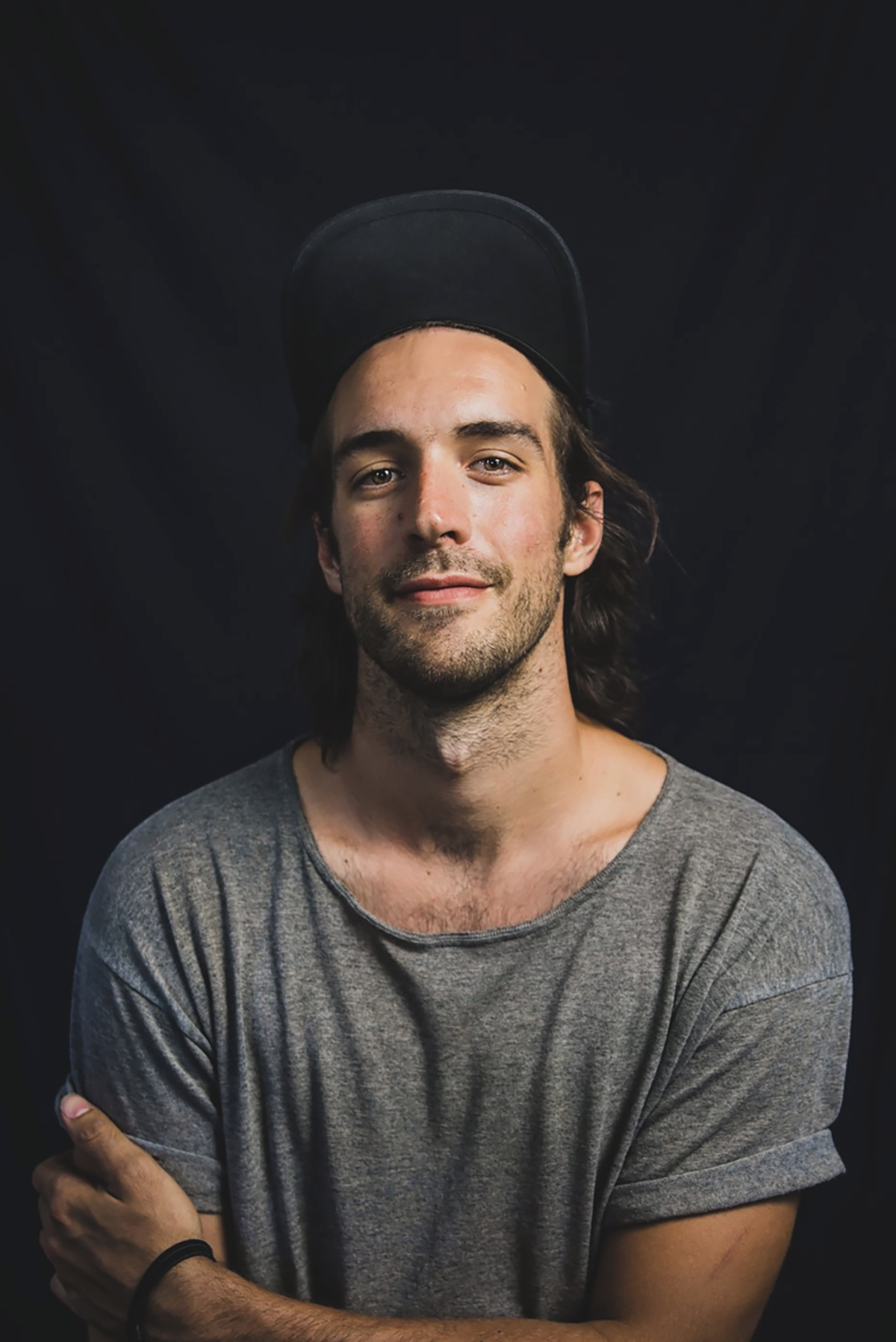 À travers sa lentille, Marc-André Dupaul conjugue ses deux plus grandes passions : l’image et la musique. Rares sont les artistes émergents de Saint-Hyacinthe à ne pas être passés devant son objectif. Photo gracieuseté