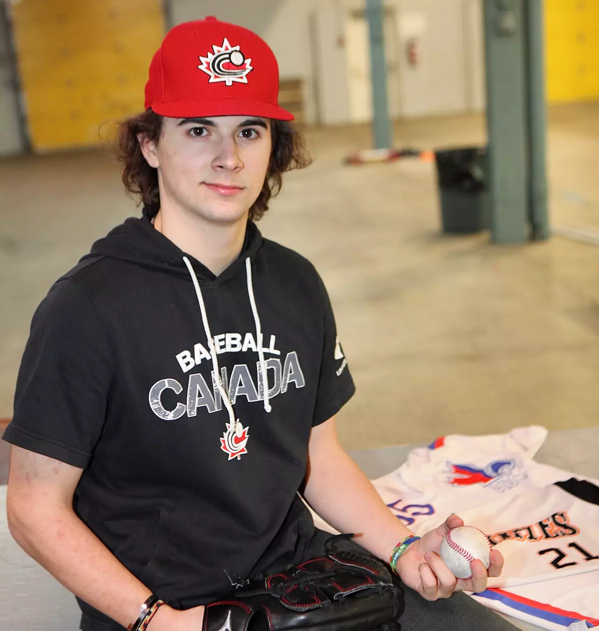Elliot Cadieux-Lanoue s’entraîne depuis deux ans au sein de l’Académie de baseball du Canada, où sont réunis les meilleurs espoirs de la province. Photo Robert Gosselin | Le Courrier ©