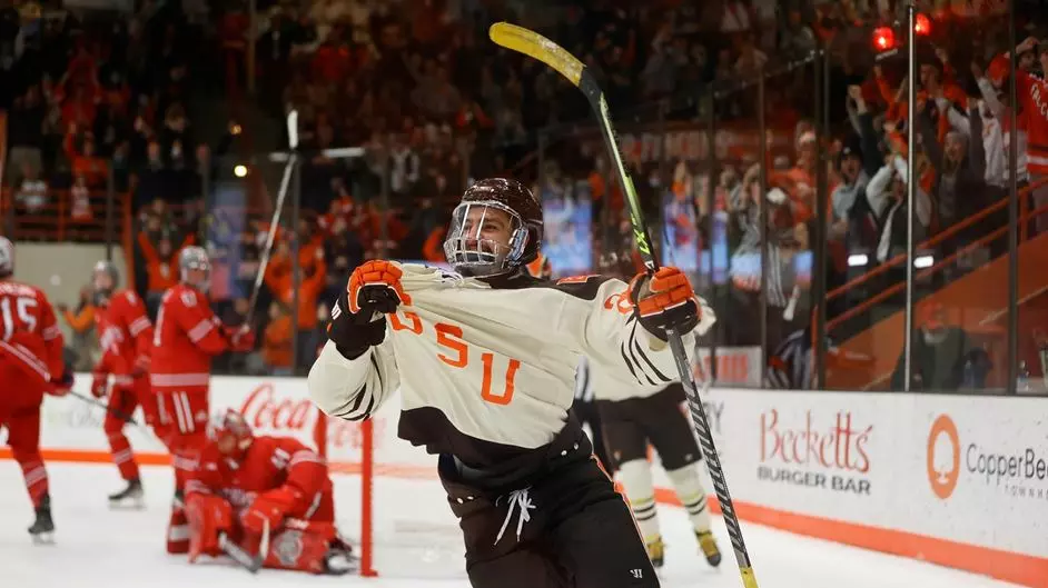 À peine sa saison universitaire terminée, Gabriel Chicoine s’est vu offrir l’opportunité de se joindre aux Mariners du Maine, dans l’ECHL, pour la fin du calendrier 2021-22. Photo Isaiah Vazquez / Bowling Green State University Falcons