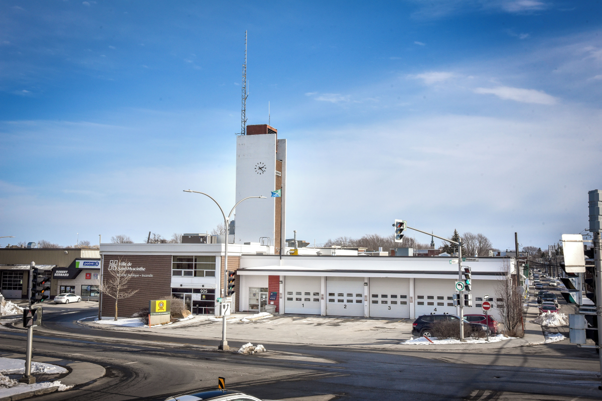 Le syndicat des pompiers et la Ville de Saint-Hyacinthe ne s’entendent pas sur l’organisation du travail et le recours à des pompiers permanents à temps plein pour consolider le service. Photothèque | Le Courrier ©