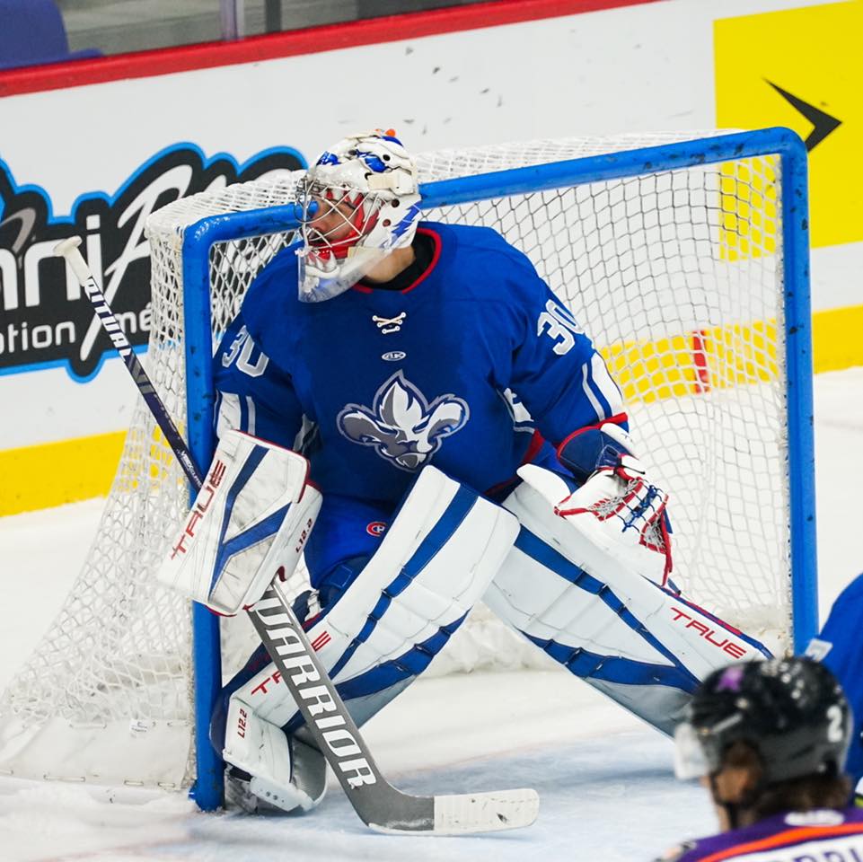 Prêté aux Lions de Trois-Rivières l’an dernier, le gardien de but Philippe Desrosiers fera maintenant officiellement partie de l’équipe à la suite de la signature d’un contrat à deux volets avec le Rocket de Laval. Photo Lions de Trois-Rivières