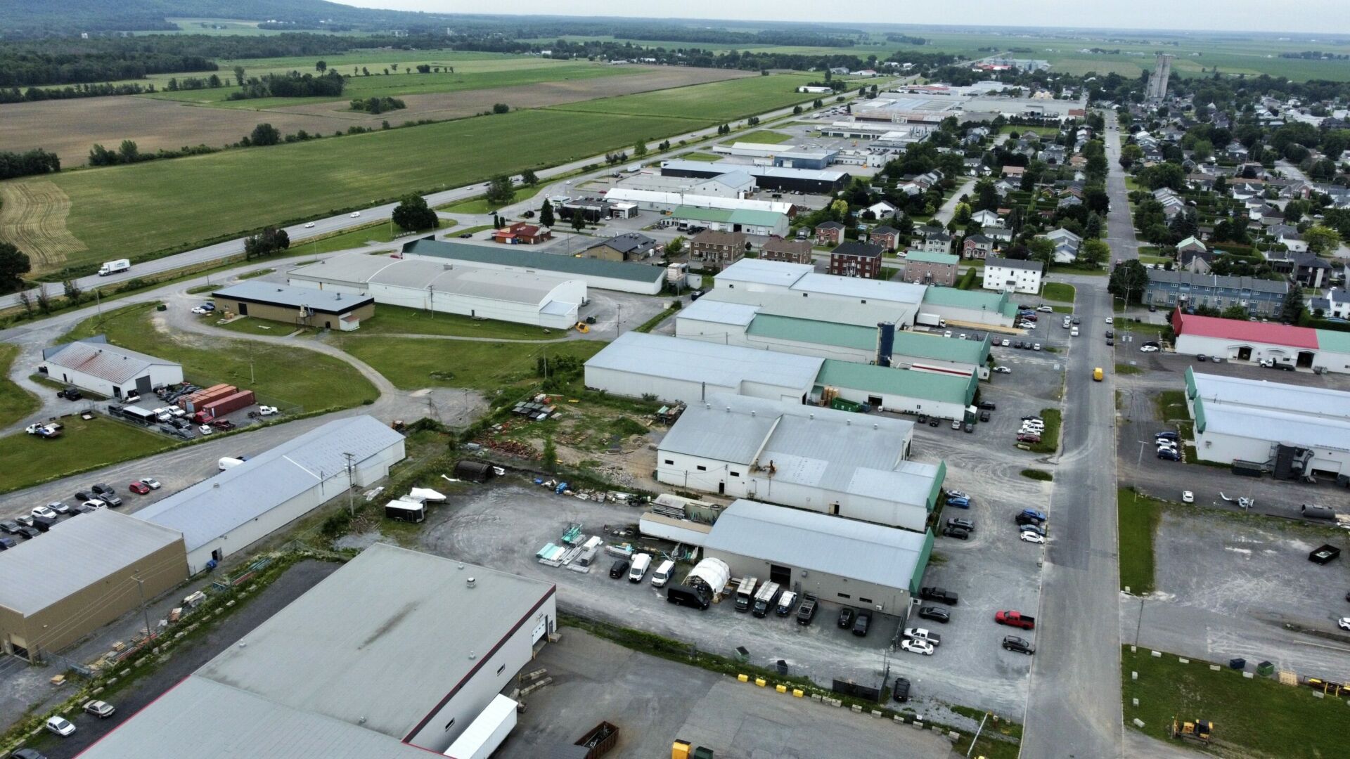 Pas moins de 29 entreprises composent le parc industriel de Saint-Pie. Photo Robert Gosselin | Le Courrier ©