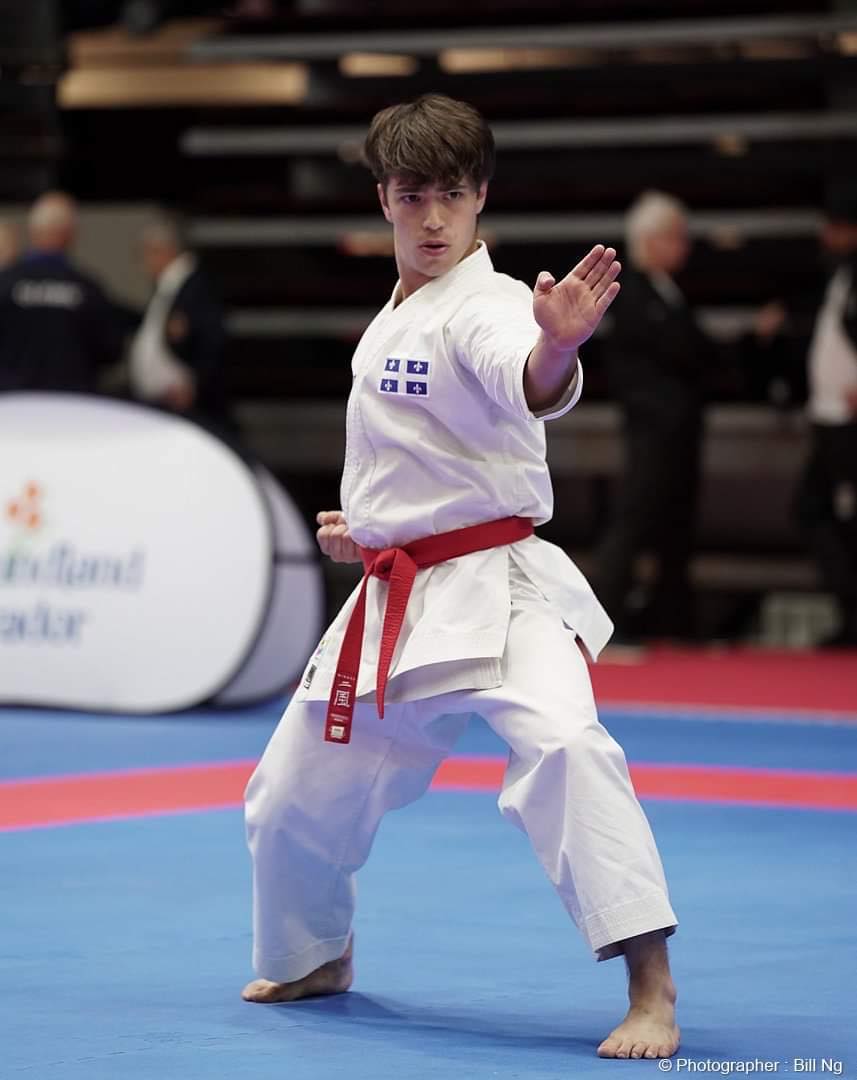 À sa première participation au championnat national de karaté, Ulysse Desmarais a fait belle figure en perçant le top 5 autant en kata qu’en kumite. Photo Bill Ng / BC Sports Karaté Snaps