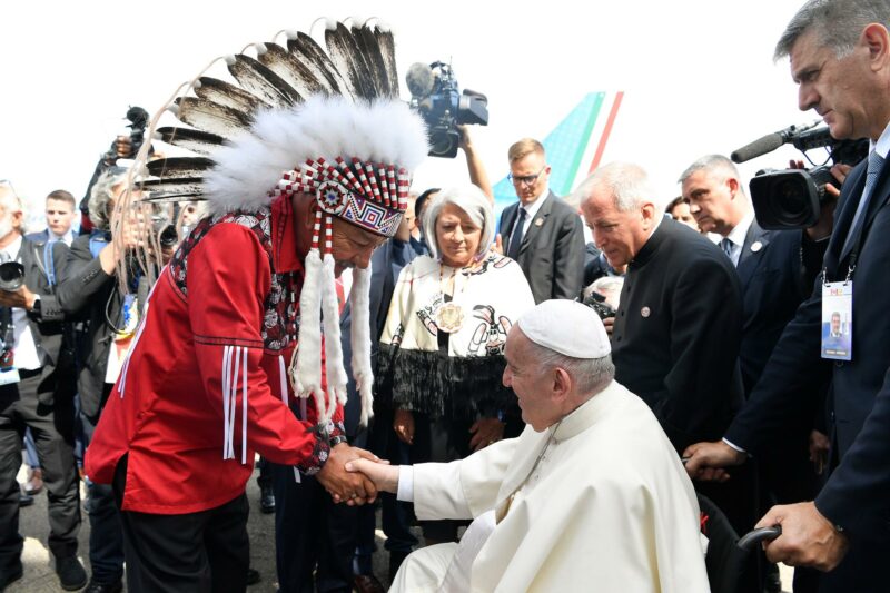 Le pape François était de passage au Canada la semaine dernière pour rencontrer les Premières Nations et amorcer le processus de réconciliation. Photo visitepapale.ca