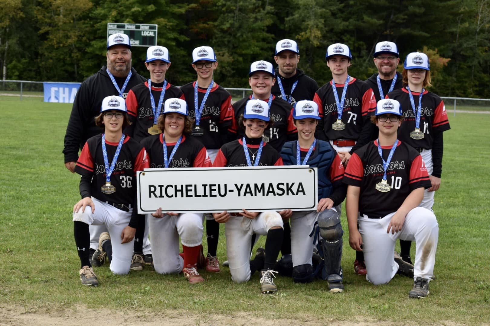 Les Condors de Saint-Hyacinthe 15U A ont été sacrés champions provinciaux au terme d’une saison incroyable. Photo Facebook Baseball Saint-Hyacinthe