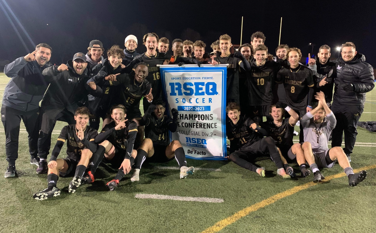 L’équipe de soccer masculin des Lauréats du Cégep de Saint-Hyacinthe, championne en titre de la conférence Nord-Est en division 2, passera en division 1 collégiale en 2023. Photo Lauréats du Cégep de Saint-Hyacinthe