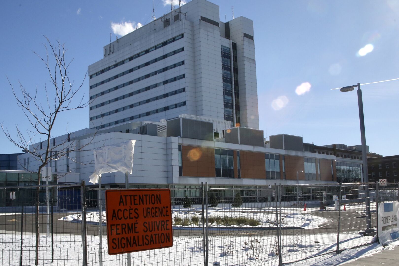 La nouvelle urgence à l’Hôpital Honoré-Mercier n’est pas encore prête à accueillir des patients. Photo Robert Gosselin | Le Courrier ©