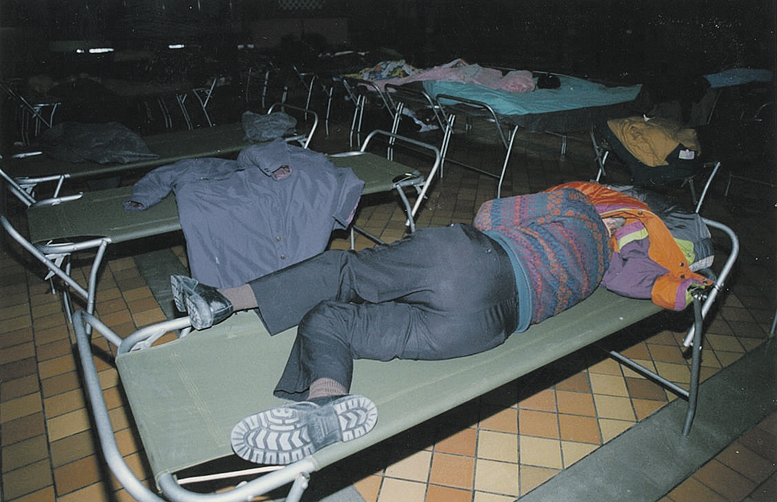 Privés d’électricité et ne pouvant répondre à leurs besoins de base, des centaines de Maskoutains ont dû trouver refuge dans des sites d’hébergement improvisés et temporaires aménagés dans des écoles et des CHSLD où ils ont été pris en charge par des bénévoles. Photothèque | Le Courrier ©