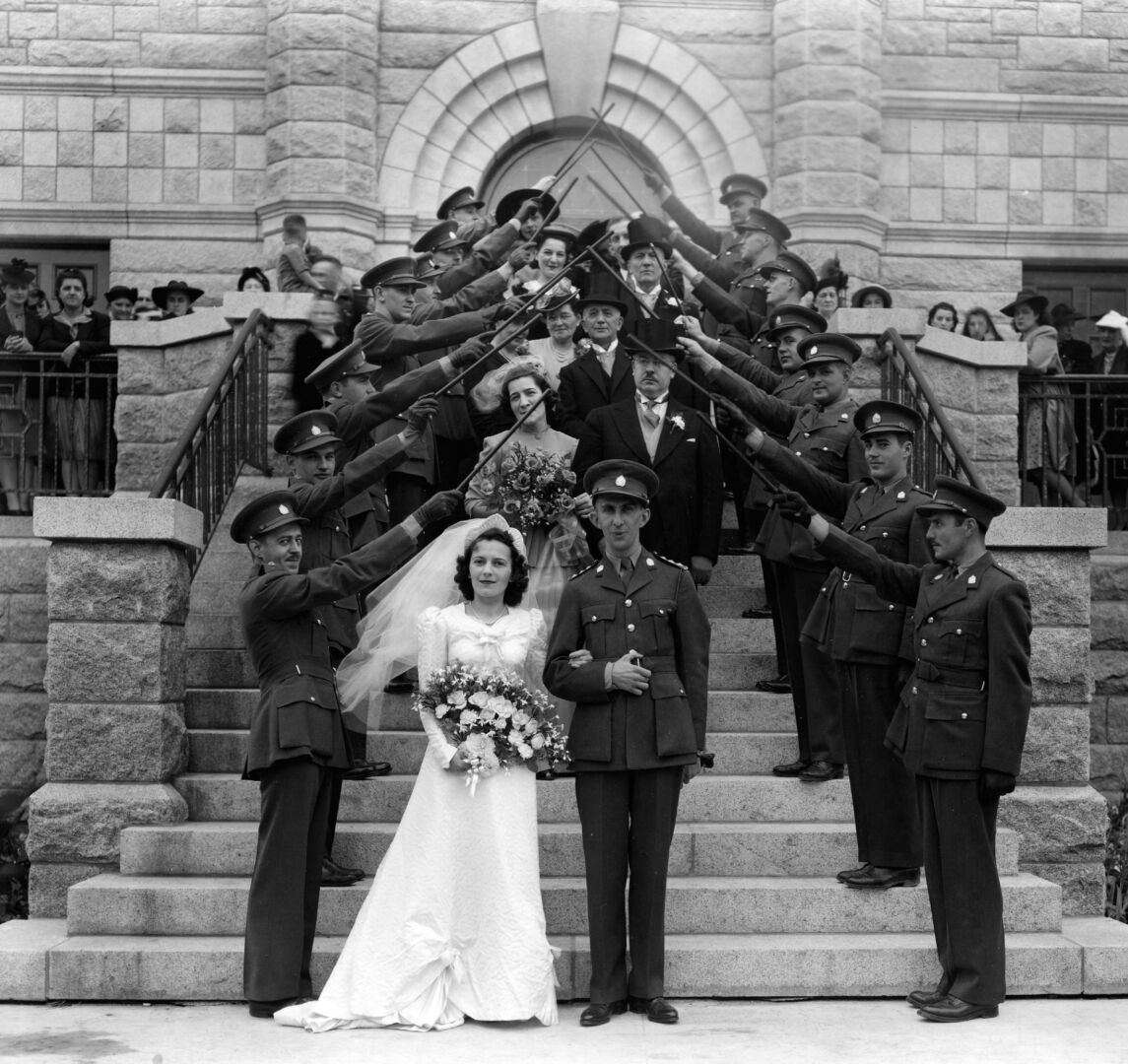 Mariage de Marcel Gosselin et Christine Bouchard en 1941.  Photo Collection Centre d’histoire de Saint-Hyacinthe, CH085, B.J. Hébert