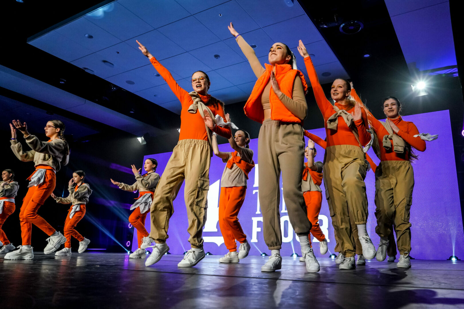La troupe maskoutaine C-Crew, de Dansique, lors de sa performance à Hit The Floor. Photo François Larivière | Le Courrier ©