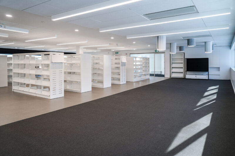 Les livres de la bibliothèque T.-A.-St-Germain prendront bientôt place dans les étagères de leur nouveau domicile sur la rue Girouard Ouest. Photothèque | Le Courrier ©