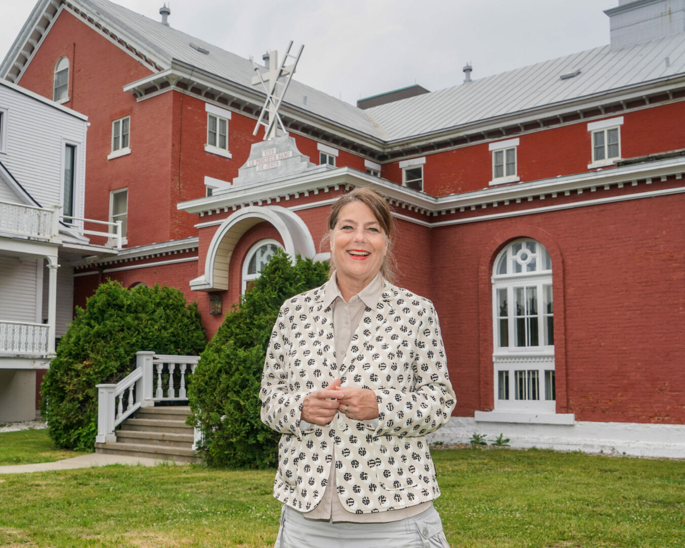 Johanne Biron, chercheuse indépendante, est retournée vivre à Saint-Hyacinthe, sa ville natale, après avoir passé près de 40 ans à Montréal où elle était enseignante au Collège Jean-de-Brébeuf. Photo François Larivière | Le Courrier ©