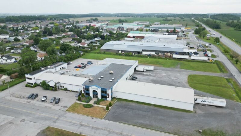 Les installations de l’usine Dutailier à Saint-Pie ont déjà été mises en venrte au prix de 4,5 M$. Photo Centris