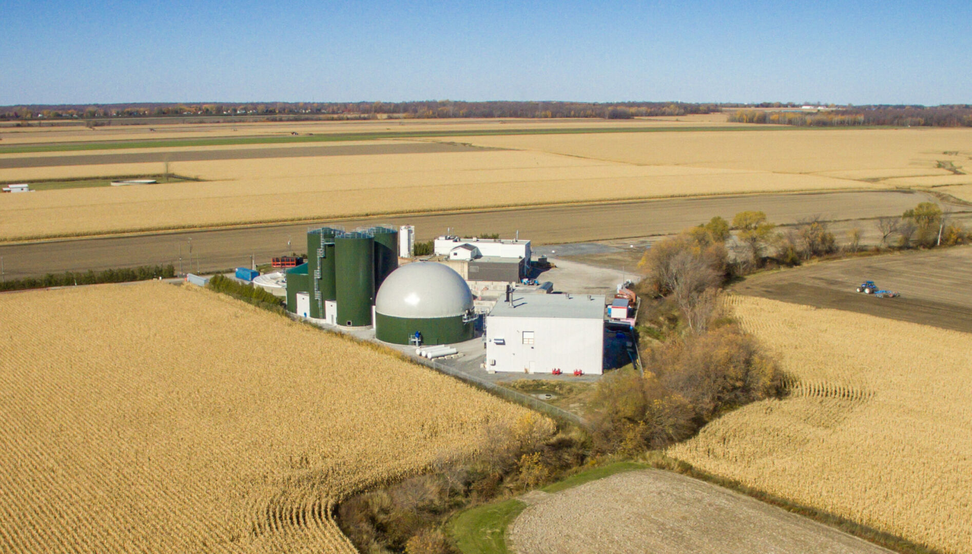 Le Centre de traitement de la biomasse, basé à Saint-Pie, transforme annuellement plus de 150 000 tonnes de matières qui permettent de produire du gaz naturel renouvelable et des engrais biologiques de grande qualité. Photothèque | Le Courrier ©