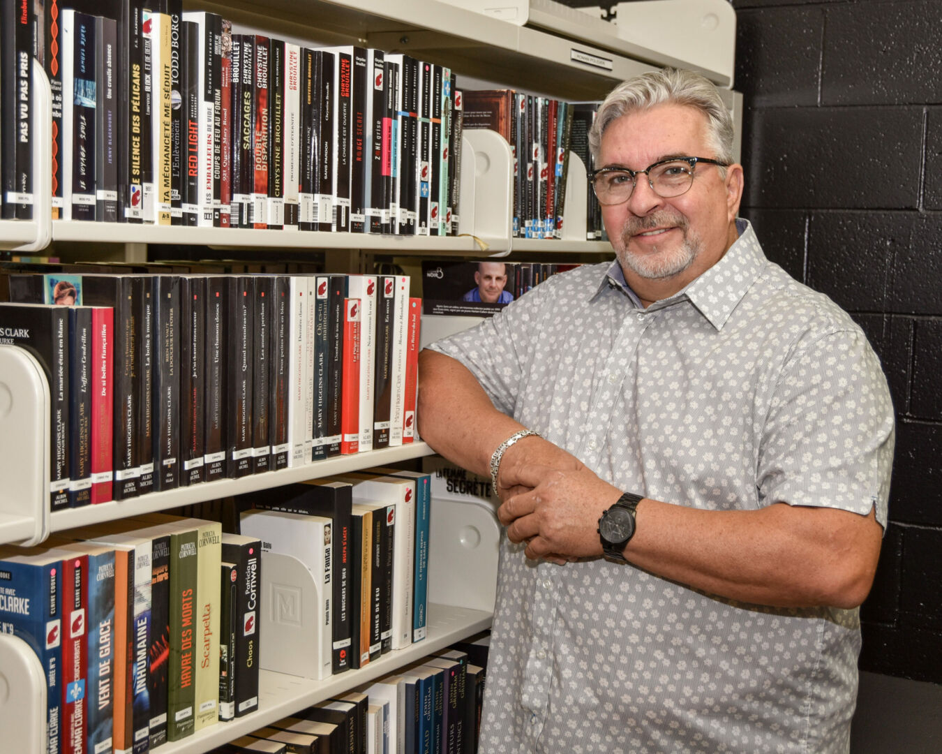 Le maire Daniel Paquette se réjouit de la réouverture rapide de la bibliothèque municipale de Saint-Valérien-de-Milton. Photothèque | Le Courrier ©