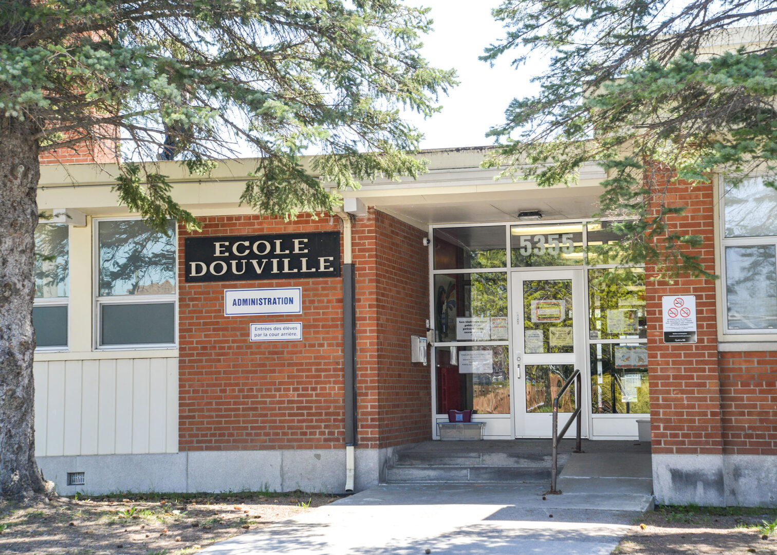 Les élèves de quatre écoles du Centre de services scolaire de Saint-Hyacinthe auront des aides à la classe cette année, dont l’école Douville pour une deuxième année consécutive. Photothèque | Le Courrier ©