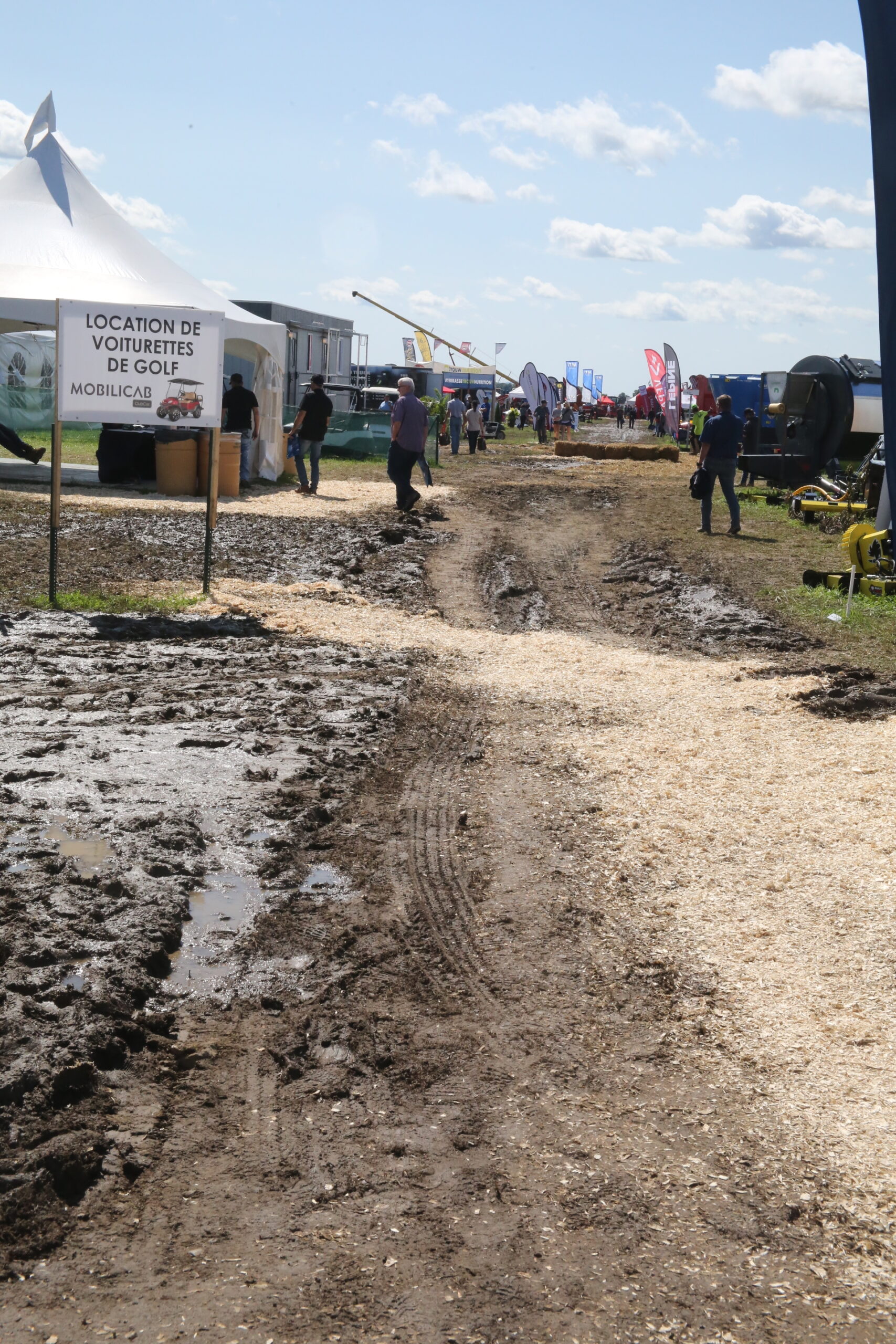 La situation était sous contrôle après les pluies torrentielles du 30 août, mais la boue était encore bien présente le lendemain. Photo Robert Gosselin | Le Courrier ©