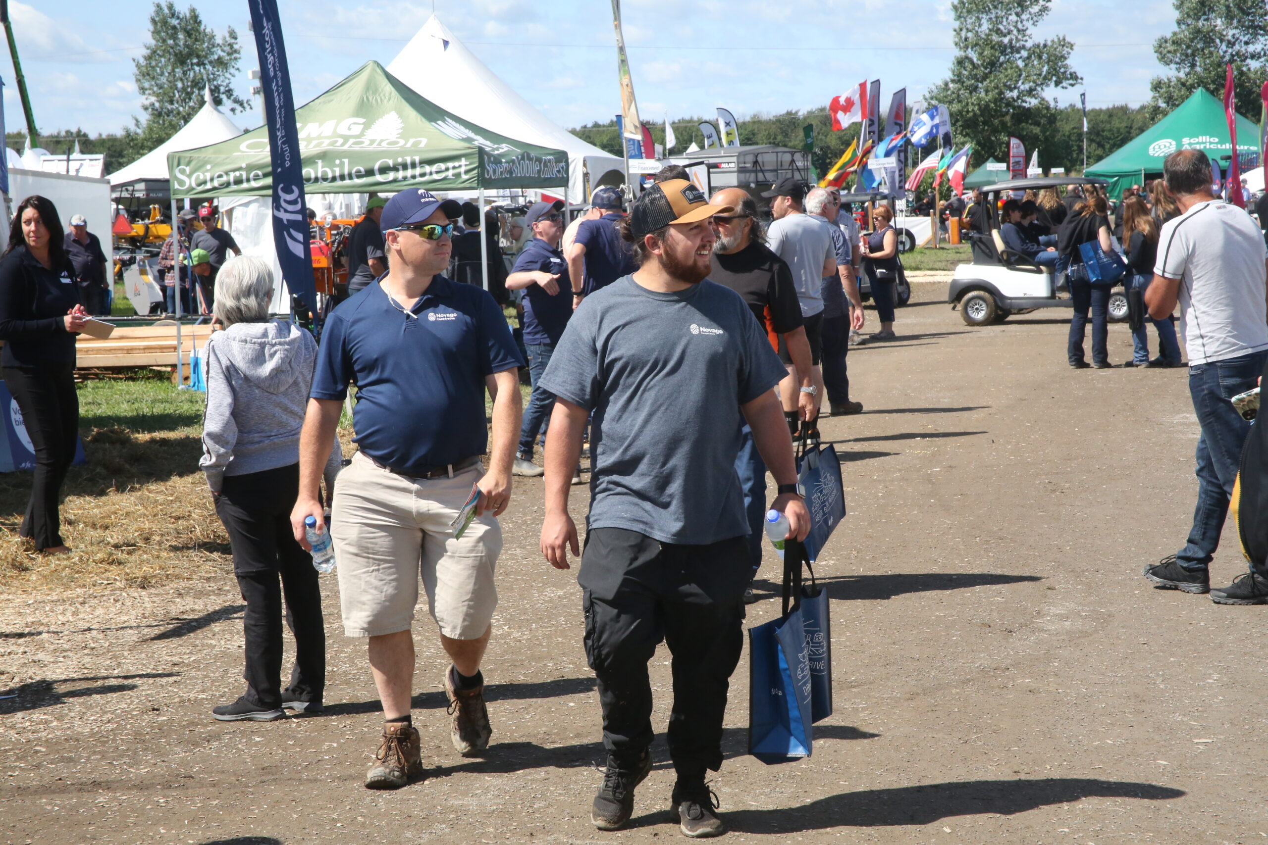 L’achalandage était au rendez-vous sur le site d’Expo-Champs, au grand bonheur des exposants. Photo Robert Gosselin | Le Courrier ©