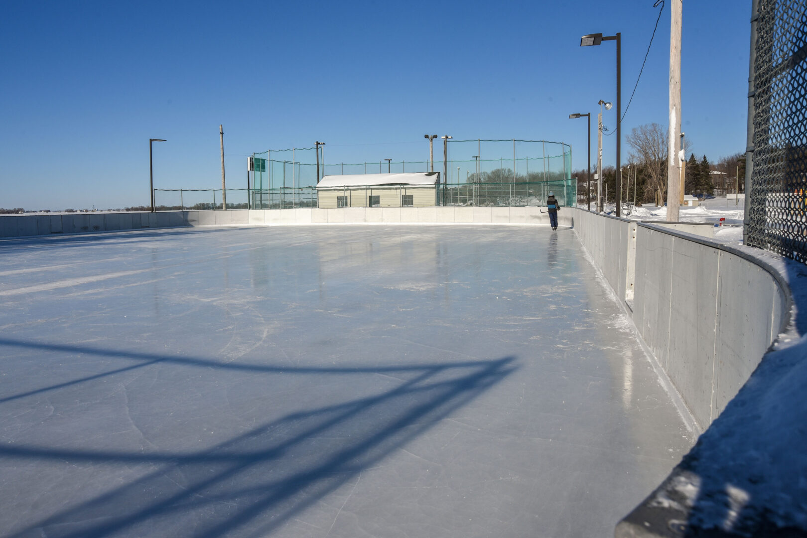 La patinoire de la Ville de Saint-Pie n’aura encore pas de toit l’hiver prochain. Photothèque | Le Courrier ©