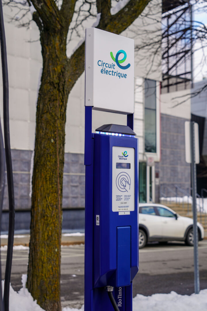 Le fonds vert permettra l’installation de quatre nouvelles bornes de recharge pour voitures électriques. Photothèque | Le Courrier ©