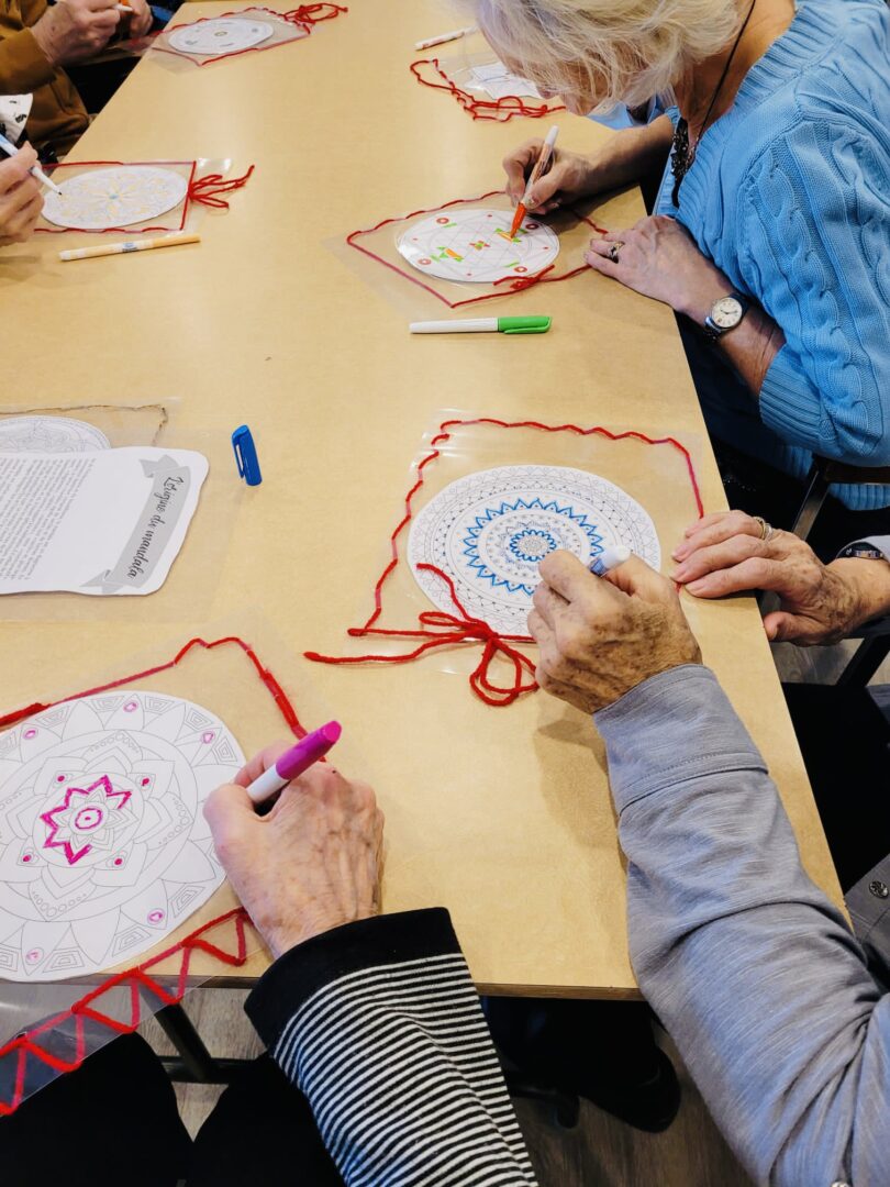 La Société Alzheimer des Maskoutains-Vallée des Patriotes participe à des haltes-répit destinées aux proches aidants dans les résidences pour personnes âgées. Photo gracieuseté