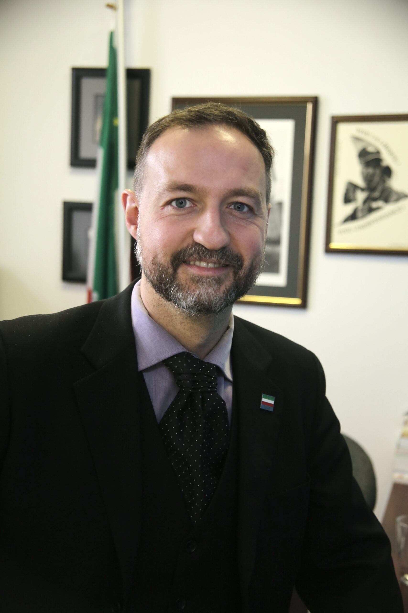 Le député fédéral de Saint-Hyacinthe–Bagot, Simon-Pierre Savard-Tremblay, a dressé un bilan de ses quatre années au pouvoir. Photo Robert Gosselin | Le Courrier ©