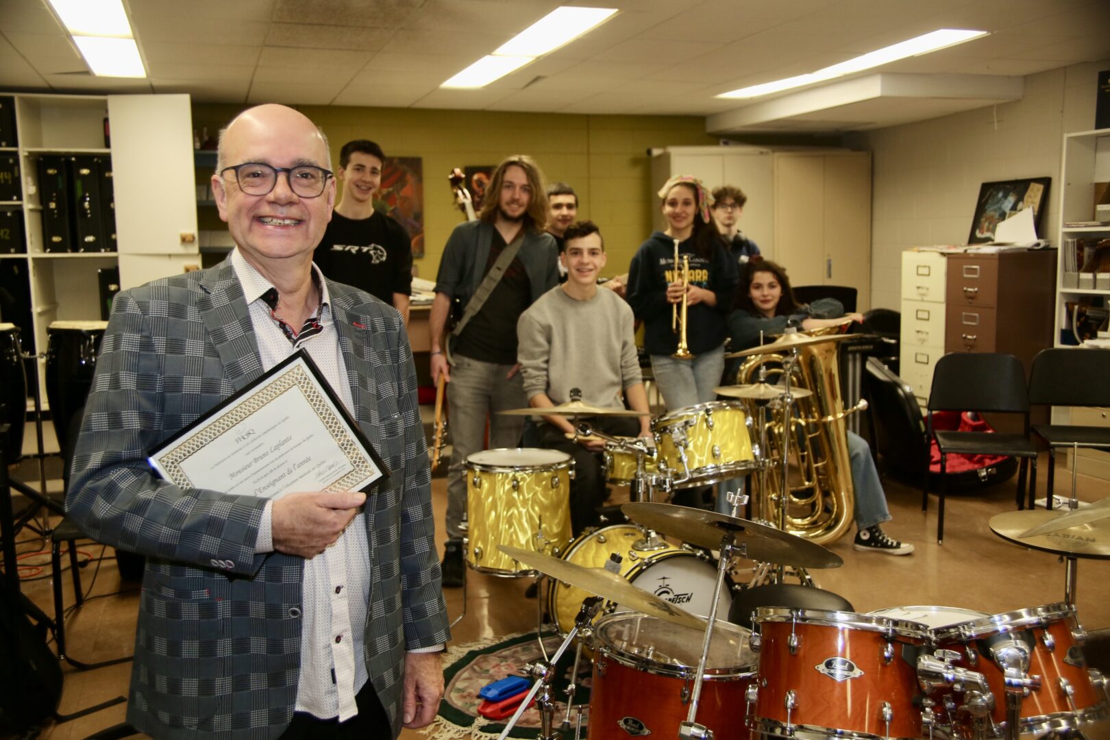 Bruno Laplante, qui dirige notamment le Jazz Band de la polyvalente Hyacinthe-Delorme, est le Professeur de l’année de la Fédération des harmonies et orchestres symphoniques du Québec. Photo Robert Gosselin | Le Courrier ©