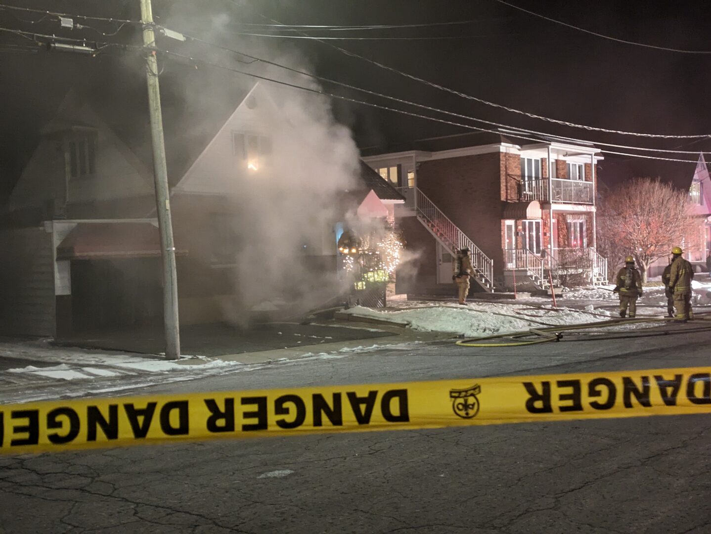 Une surcharge électrique a déclenché un incendie dans une résidence de la rue Nolin le 14 décembre. Photo Adam Bolestridge | Le Courrier ©