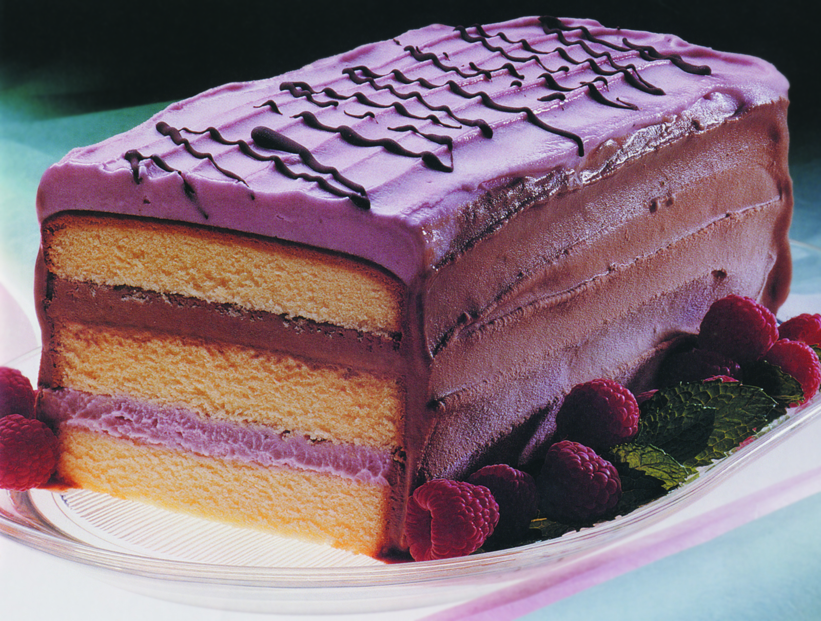 Gâteau glacé aux framboises