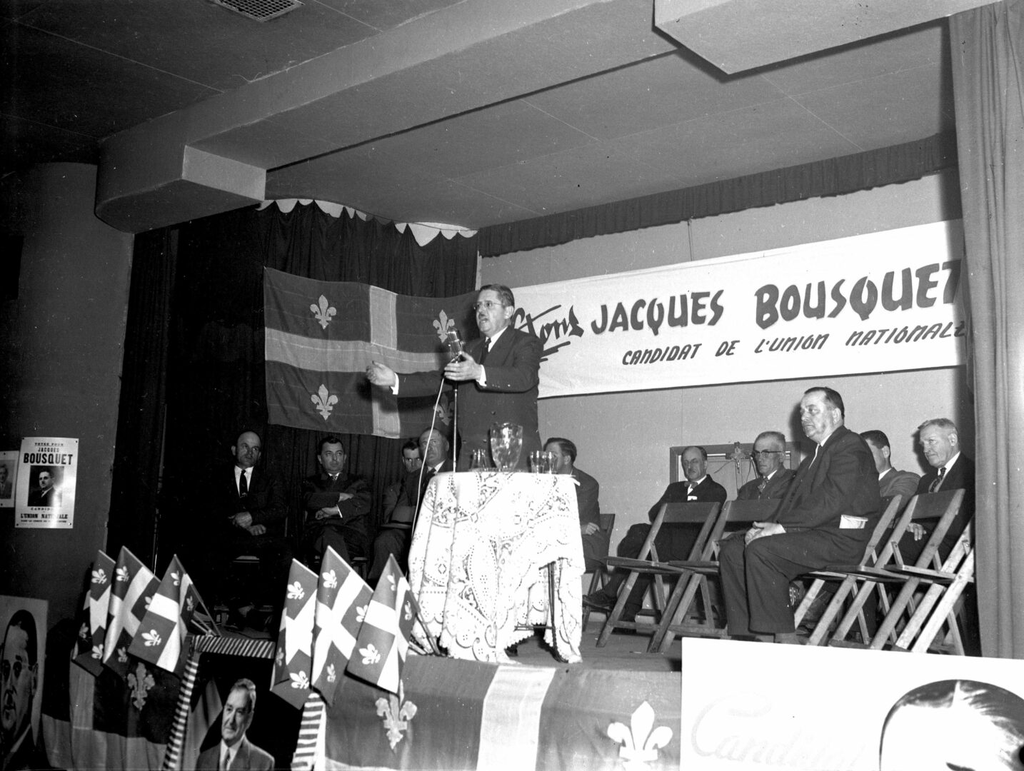 Jacques Bousquet, lors de la campagne électorale de 1956. Photo Centre d’histoire de Saint-Hyacinthe, Fonds CH116 Studio Lumière