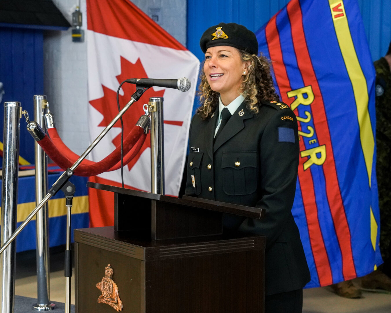 Le premier discours de la nouvelle lieutenant-colonel honoraire Nellie Robin. Photo François Larivière | Le Courrier ©