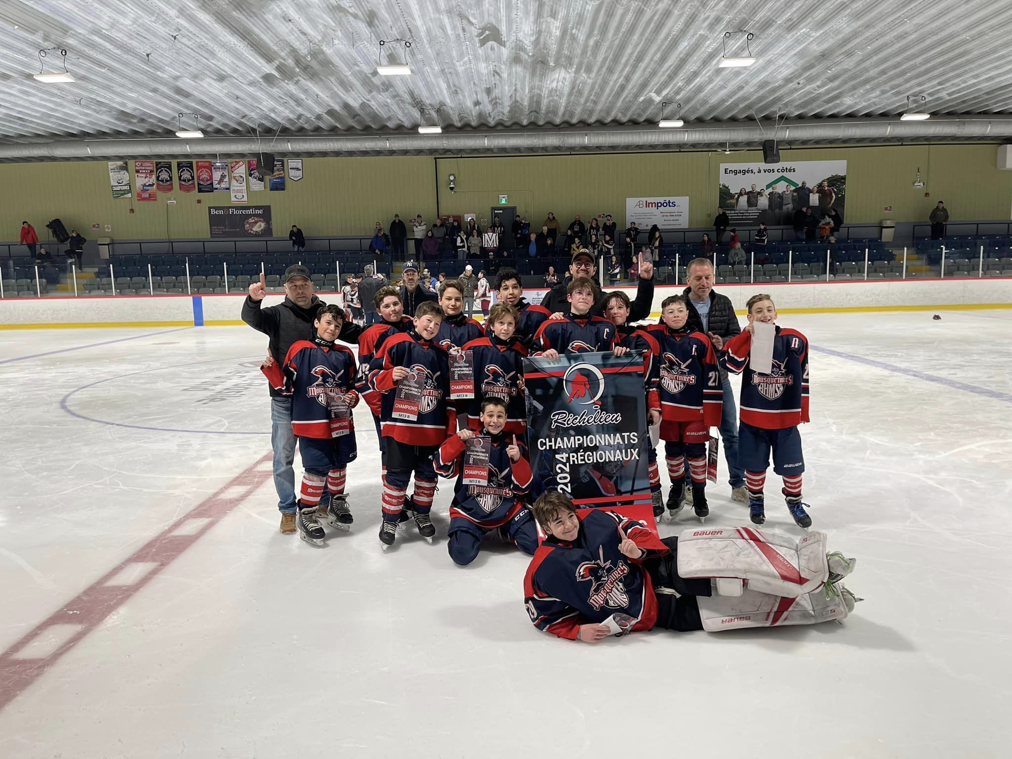 Les Mousquetaires 2 de Saint-Hyacinthe M13 B, champions régionaux. Photo gracieuseté
