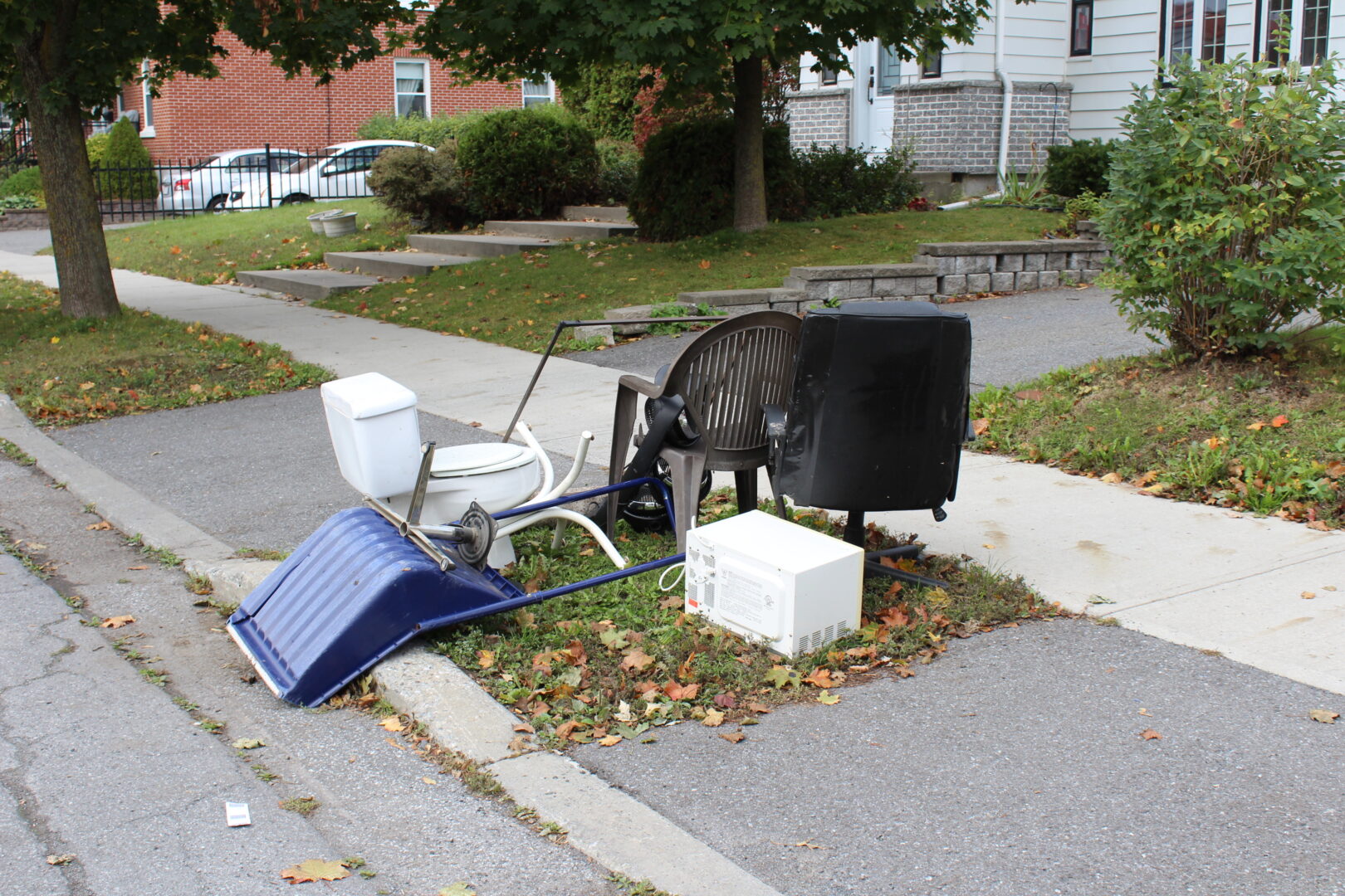 La Régie intermunicipale d’Acton et des Maskoutains rappelle que les objets ramassés lors de la collecte des gros rebuts s’en vont directement à l’enfouissement, contrairement aux objets déposés dans les écocentres qui sont valorisés à 81 %. Photo RIAM