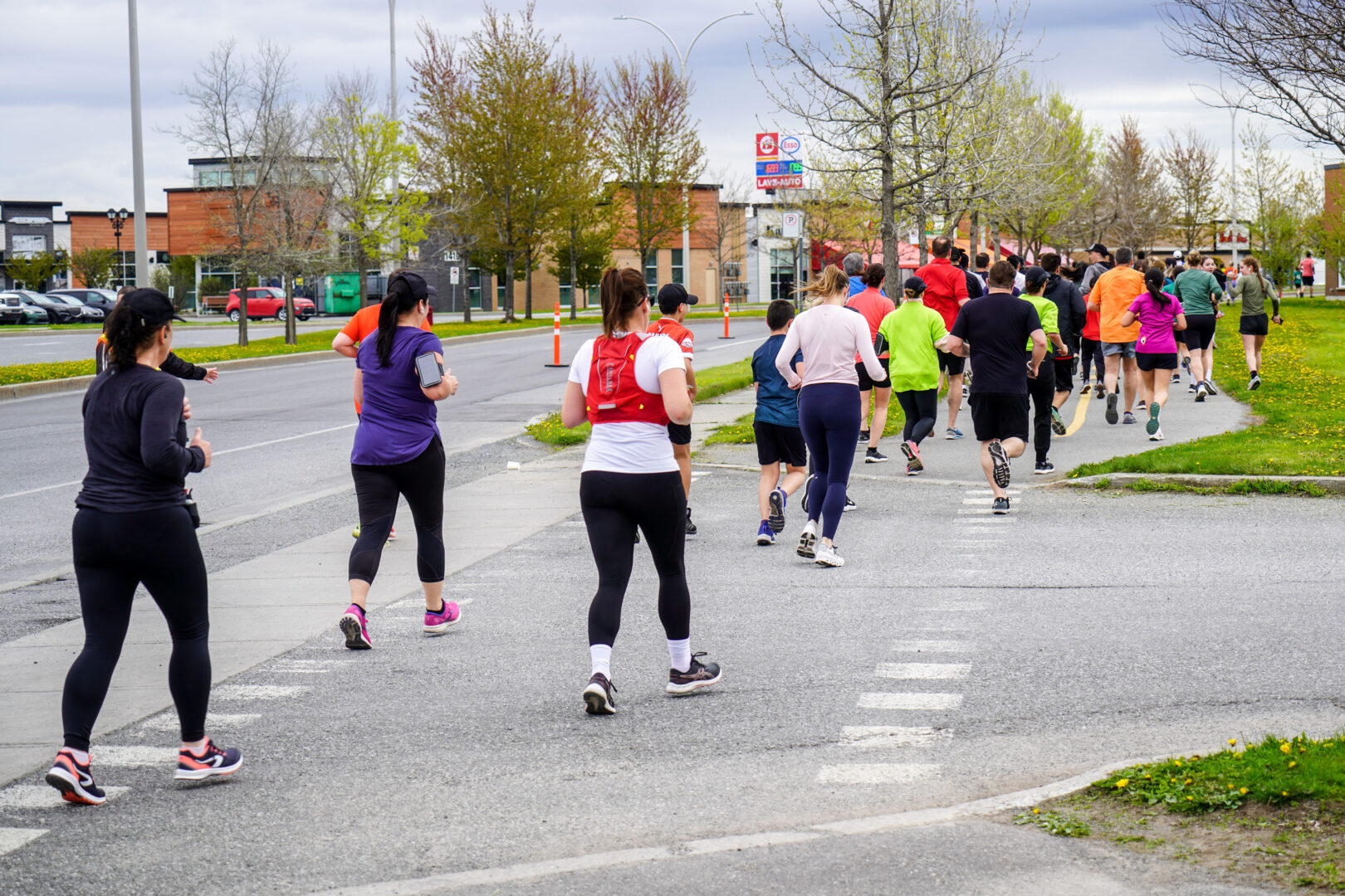 Les coureurs ont envahi la piste cycable sur le boulevard Casavant Est, entre l’avenue Pratte et la rue Girouard Est. Photo François Larivière | Le Courrier ©