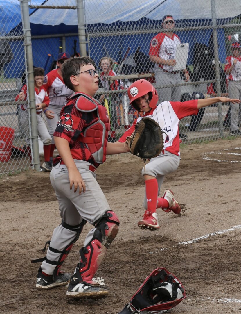 Deux équipes de l’Outaouais se sont affrontées en finale de la classe A. Les Raftsmen de Gatineau ont été sacrés champions. Photo Robert Gosselin | Le Courrier ©