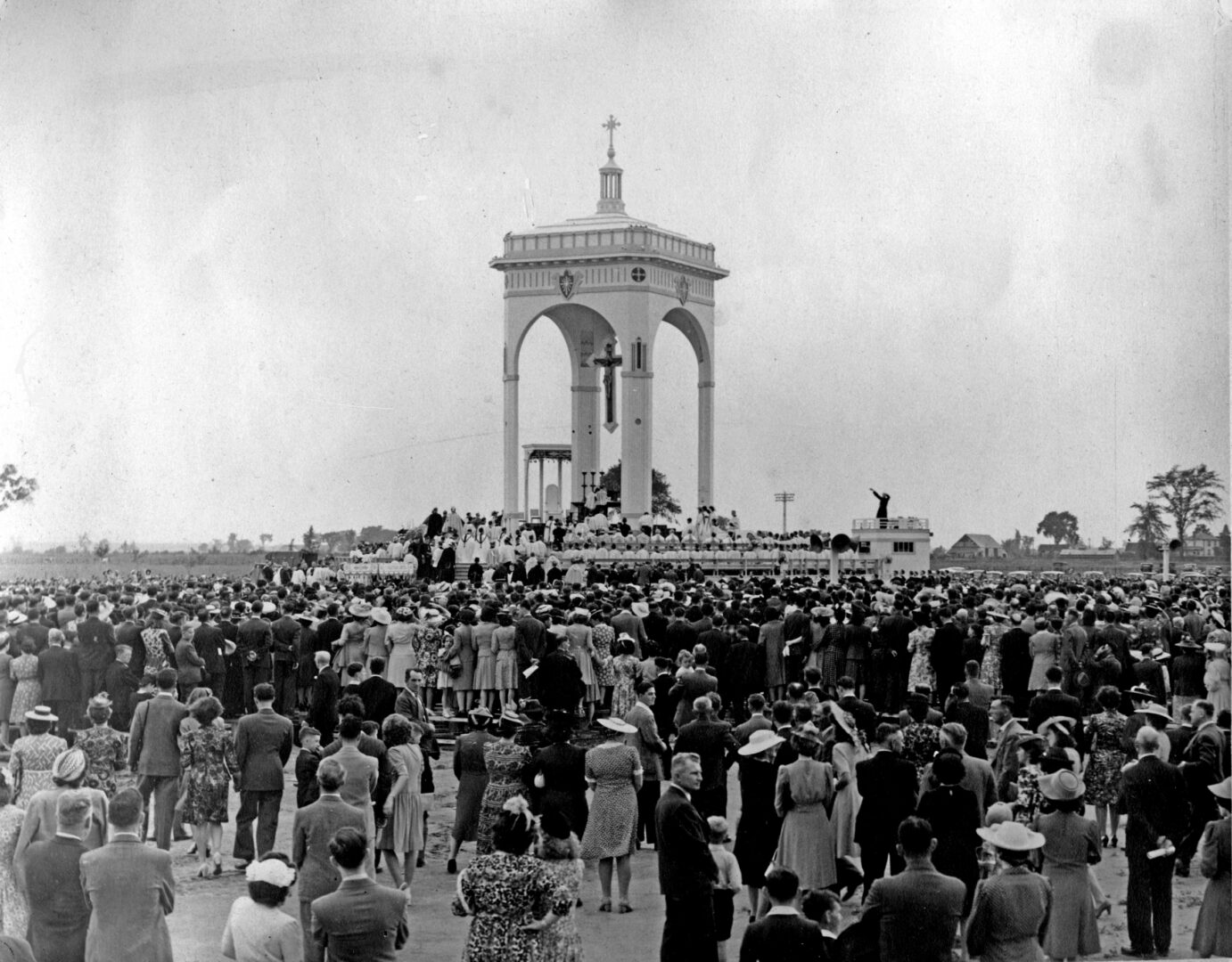 Photo Collection du Centre d’histoire, CH085, fonds B.J. Hébert, photographe