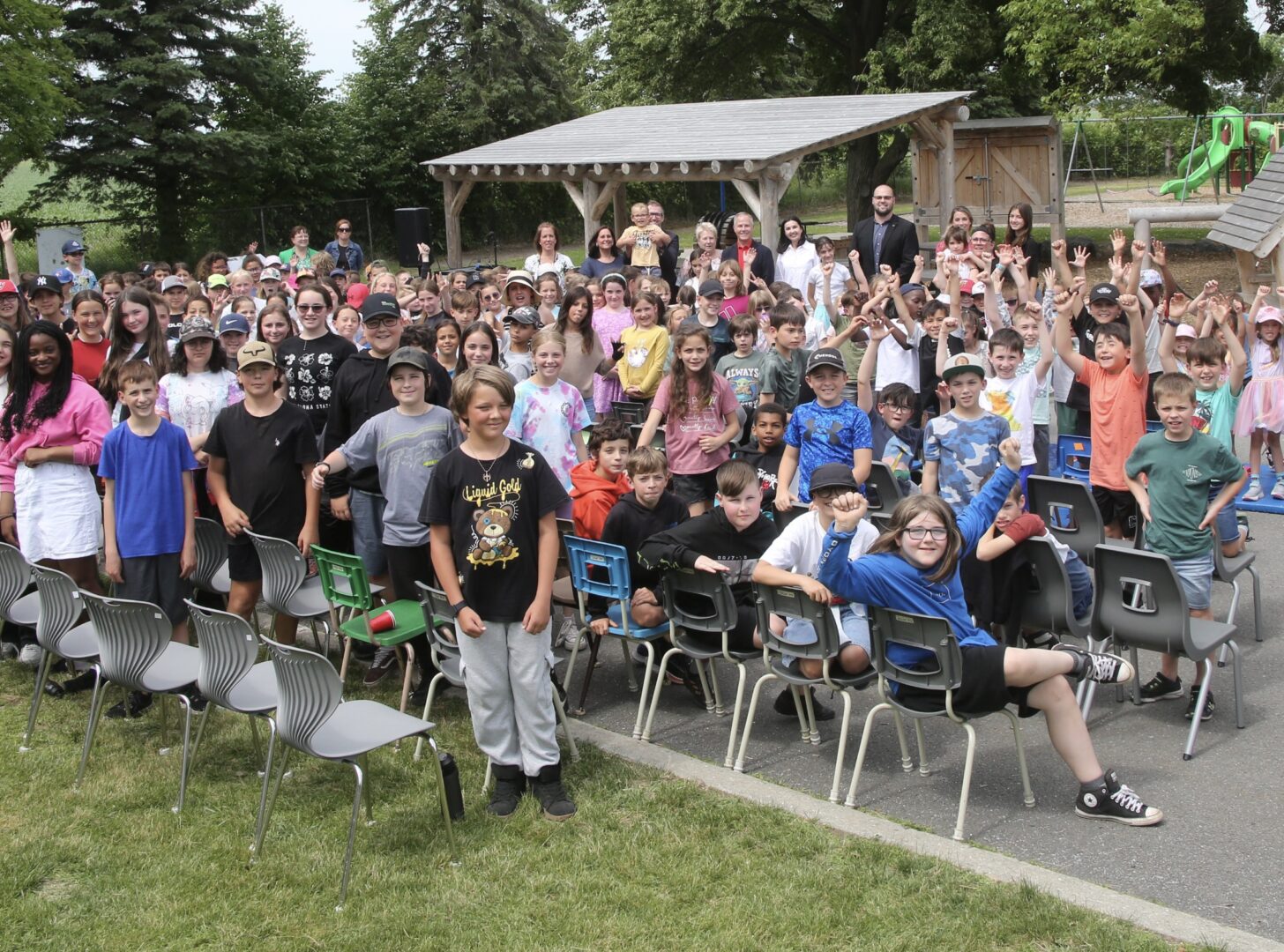 La nouvelle classe extérieure fait le bonheur non seulement des élèves de l’école Saint-Damase, mais aussi de toute la communauté damasienne. Photo Robert Gosselin | Le Courrier ©