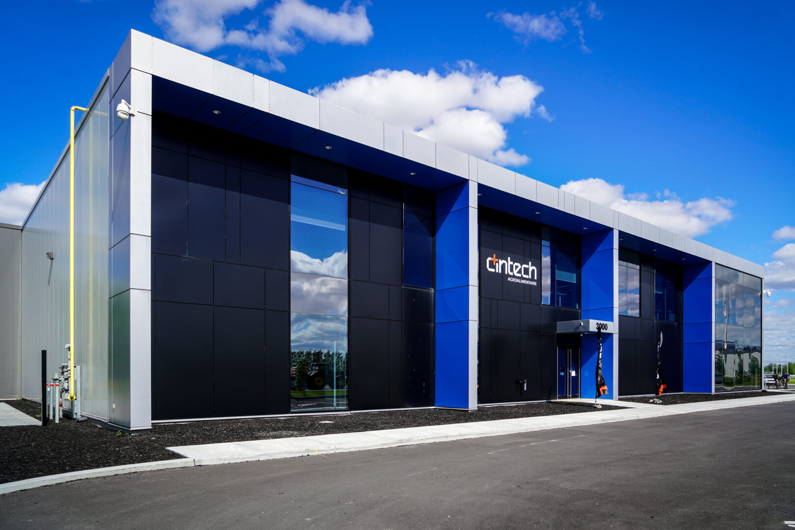 Le bâtiment qui abrite Cintech agroalimentaire a été vendu au Cégep de Saint-Hyacinthe. Photo François Larivière | Le Courrier ©