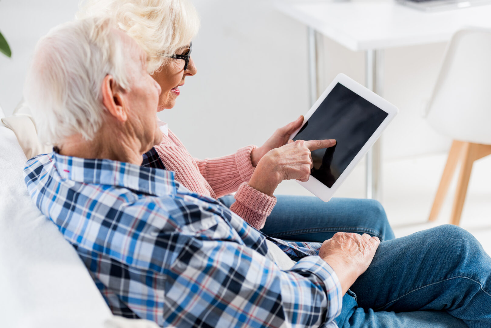 La FADOQ – Région Richelieu-Yamaska souhaite ouvrir les horizons des aînés sur les technologies informatiques grâce à une série de quatre conférences en septembre. Photo Depositphotos