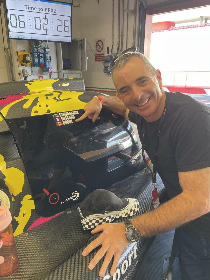 Bertrand Godin, fier de voir son nom sur une voiture de LMP3. Photo gracieuseté