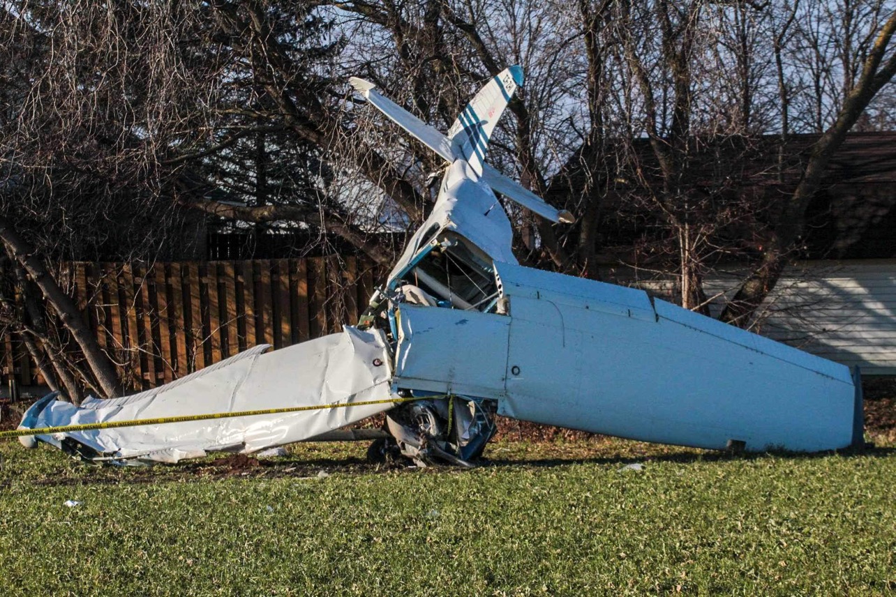 L’écrasement d’avion survenu le 28 novembre, dans un champ à proximité du Grand Rang et de l’avenue Pinard, n’a pas fait l’objet d’une enquête approfondie du Bureau de la sécurité des transports du Canada. Photo Adam Bolestridge | Le Courrier ©