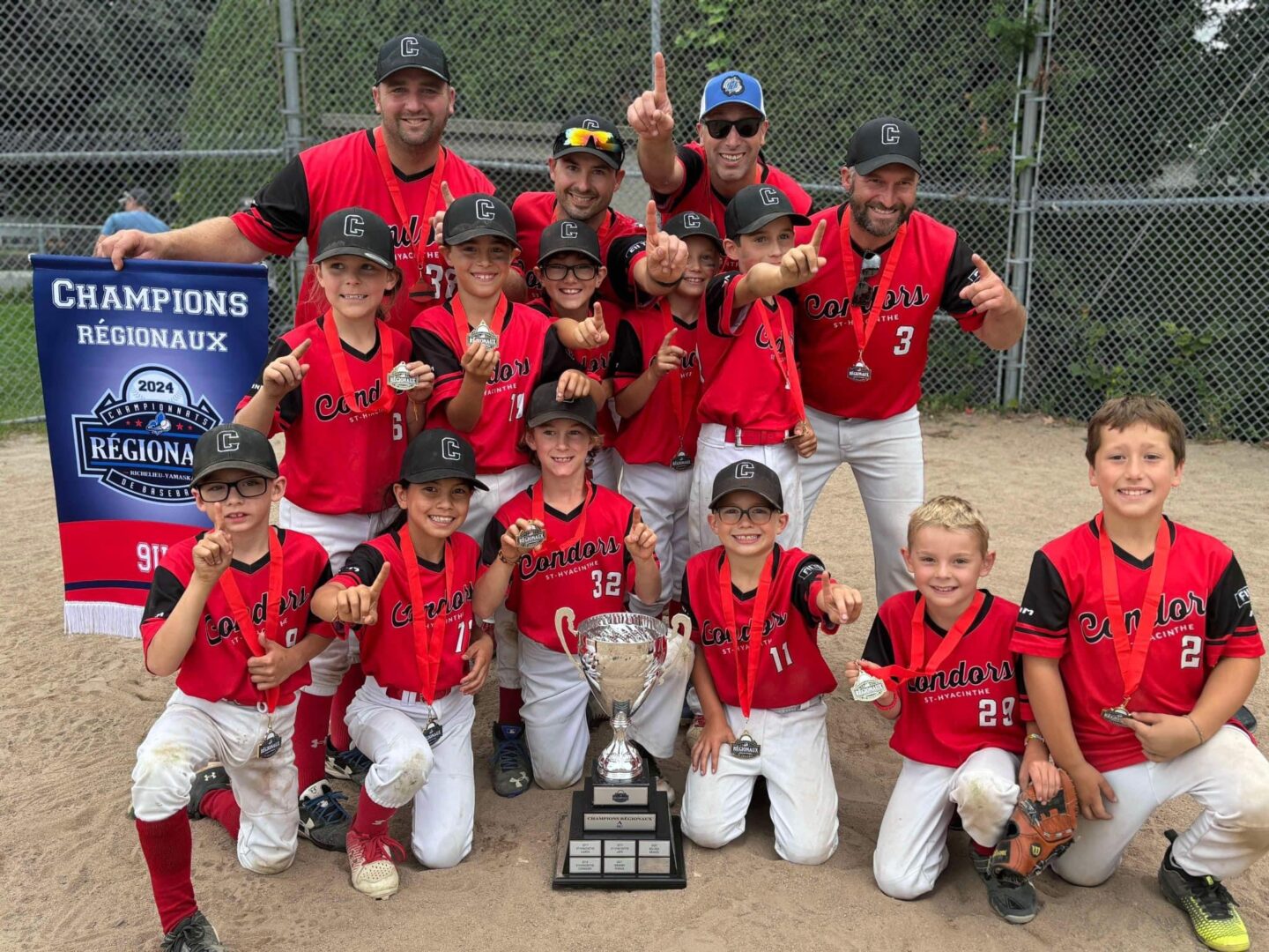 Les Condors Rouges 9U A. Photo gracieuseté